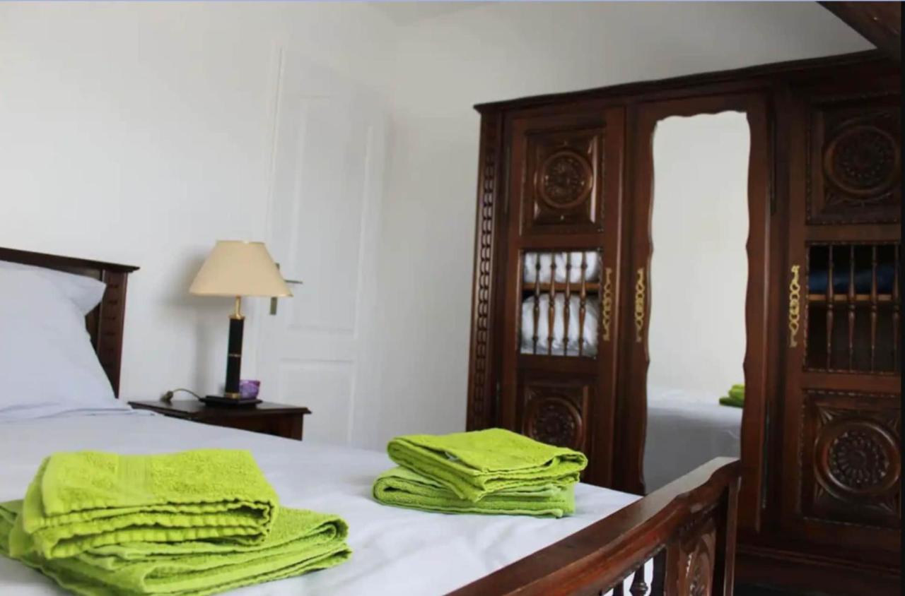 Chez Nous -Parking Gratuit Et Wifi A Vierzon Appartement Buitenkant foto